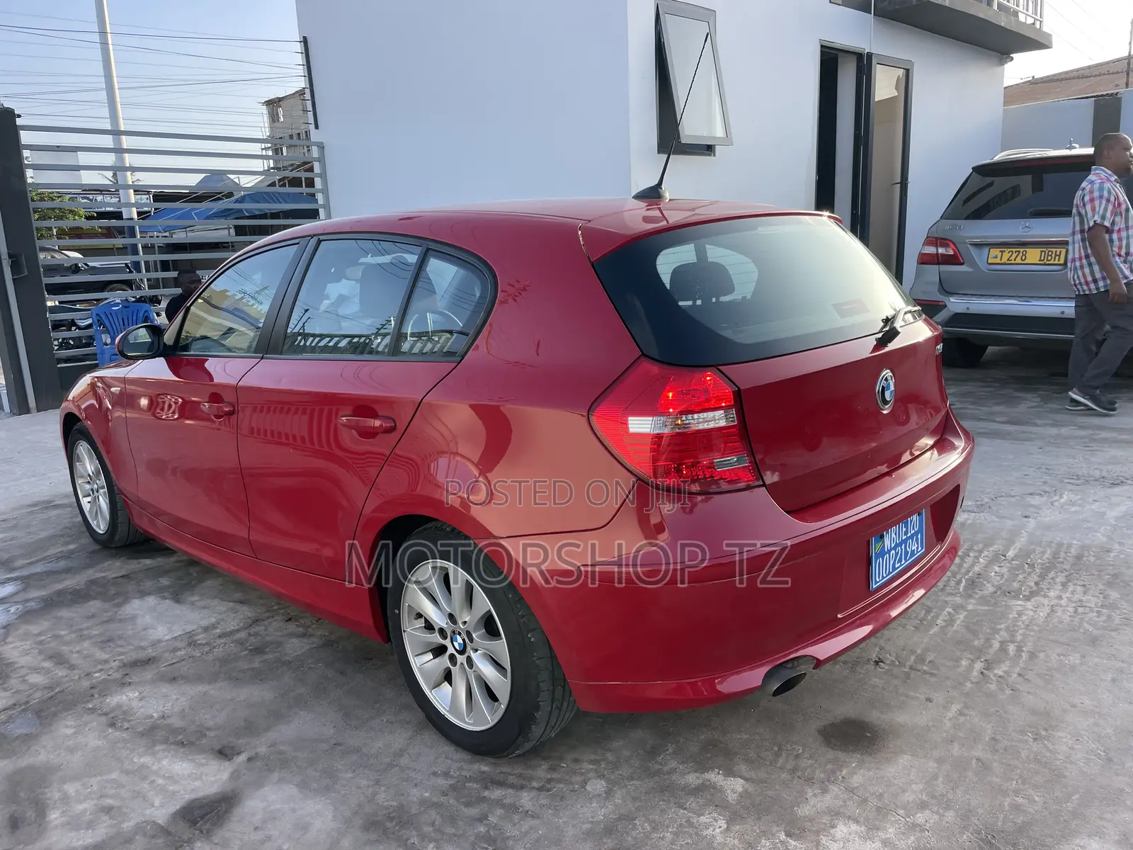 BMW 1 Series 2009 Red