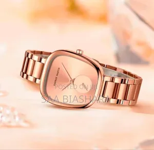Hannah Martin Rose Gold Tupu