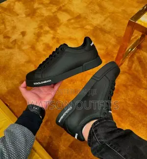 New Original Best Quality Men Shoes/Footwears