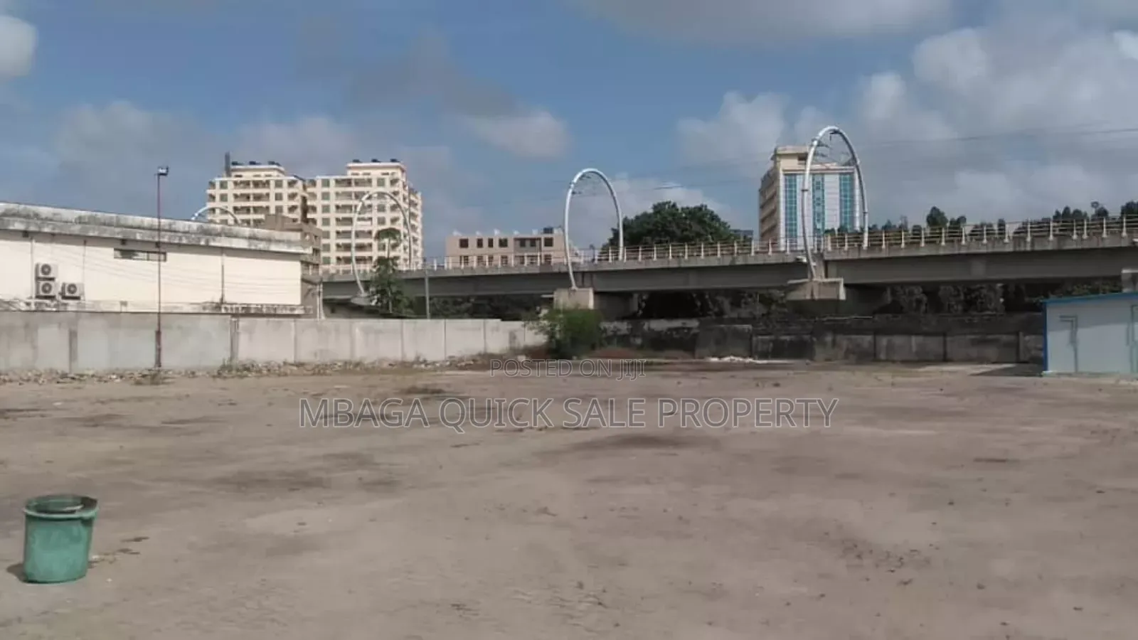 Yard SQM 2000 for Rent at Gerezani Lugoda