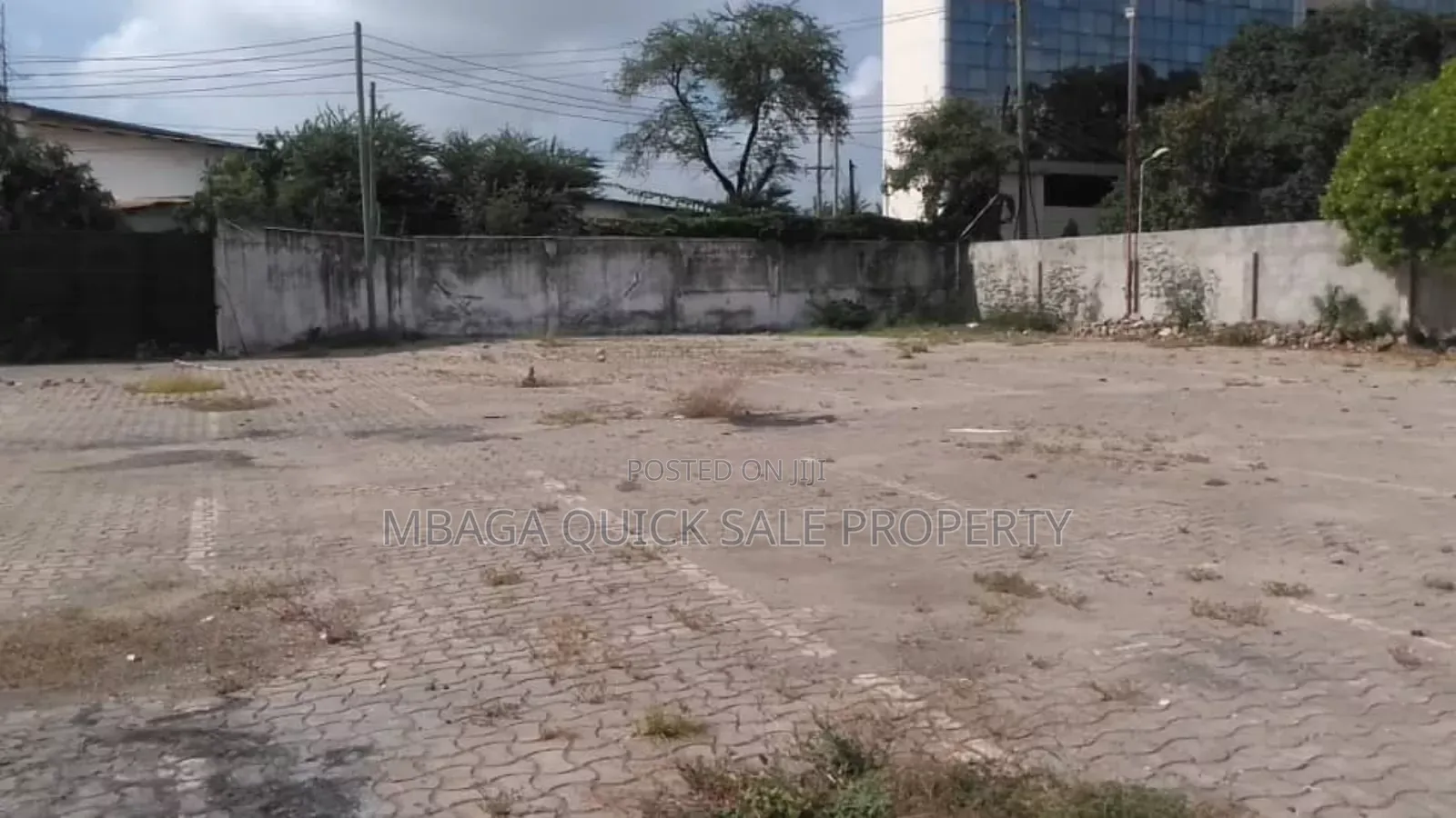 Yard SQM 2000 for Rent at Gerezani Lugoda