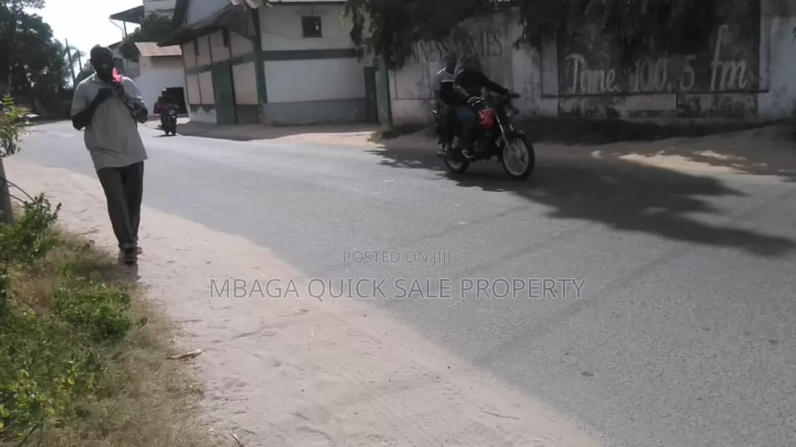 Yard SQM 2000 for Rent at Gerezani Lugoda