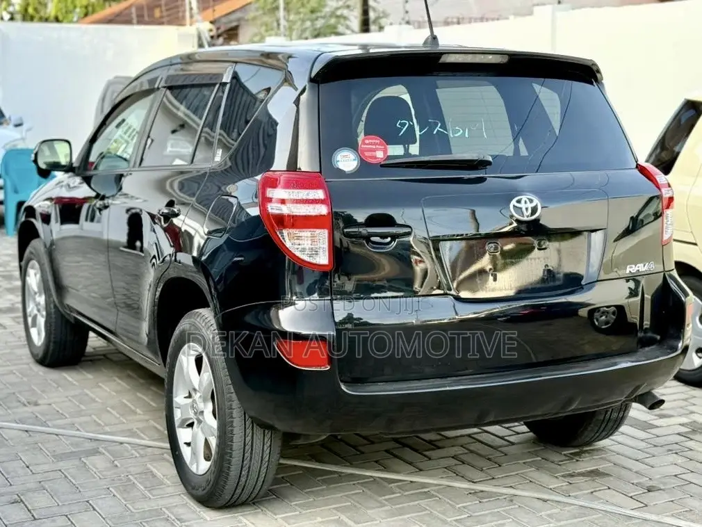 Toyota RAV4 2.4 2005 Black