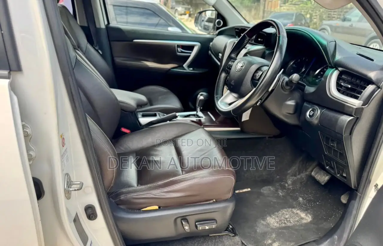 Toyota Fortuner 2.8 D RWD 2017 White