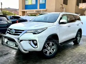 Toyota Fortuner 2.8 D RWD 2017 White