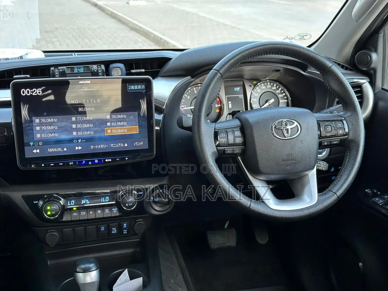 Toyota Hilux 2022 Gray