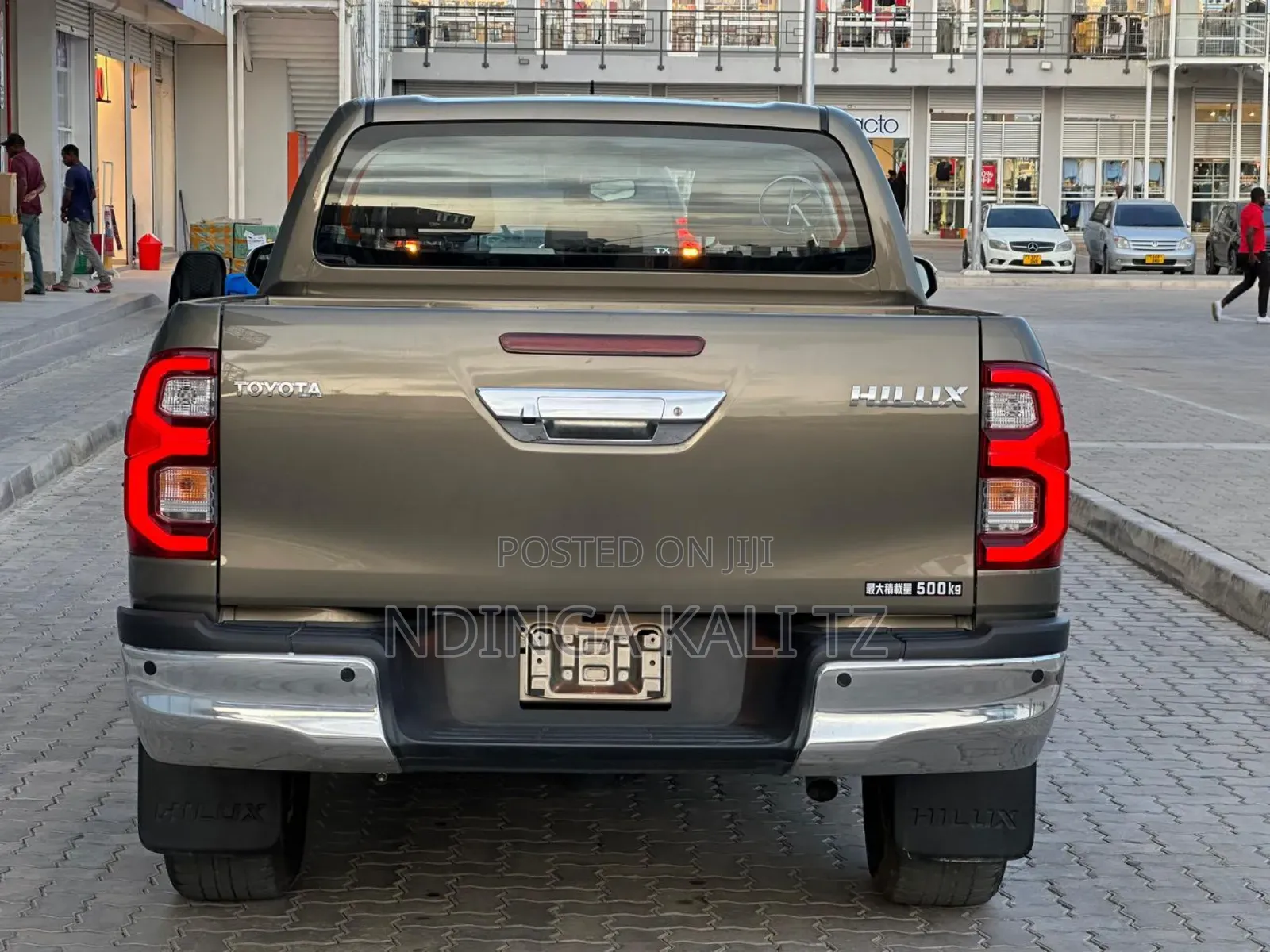 Toyota Hilux 2022 Gray