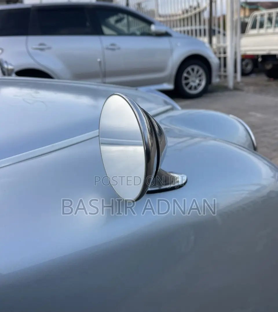 Nissan March 1996 Silver