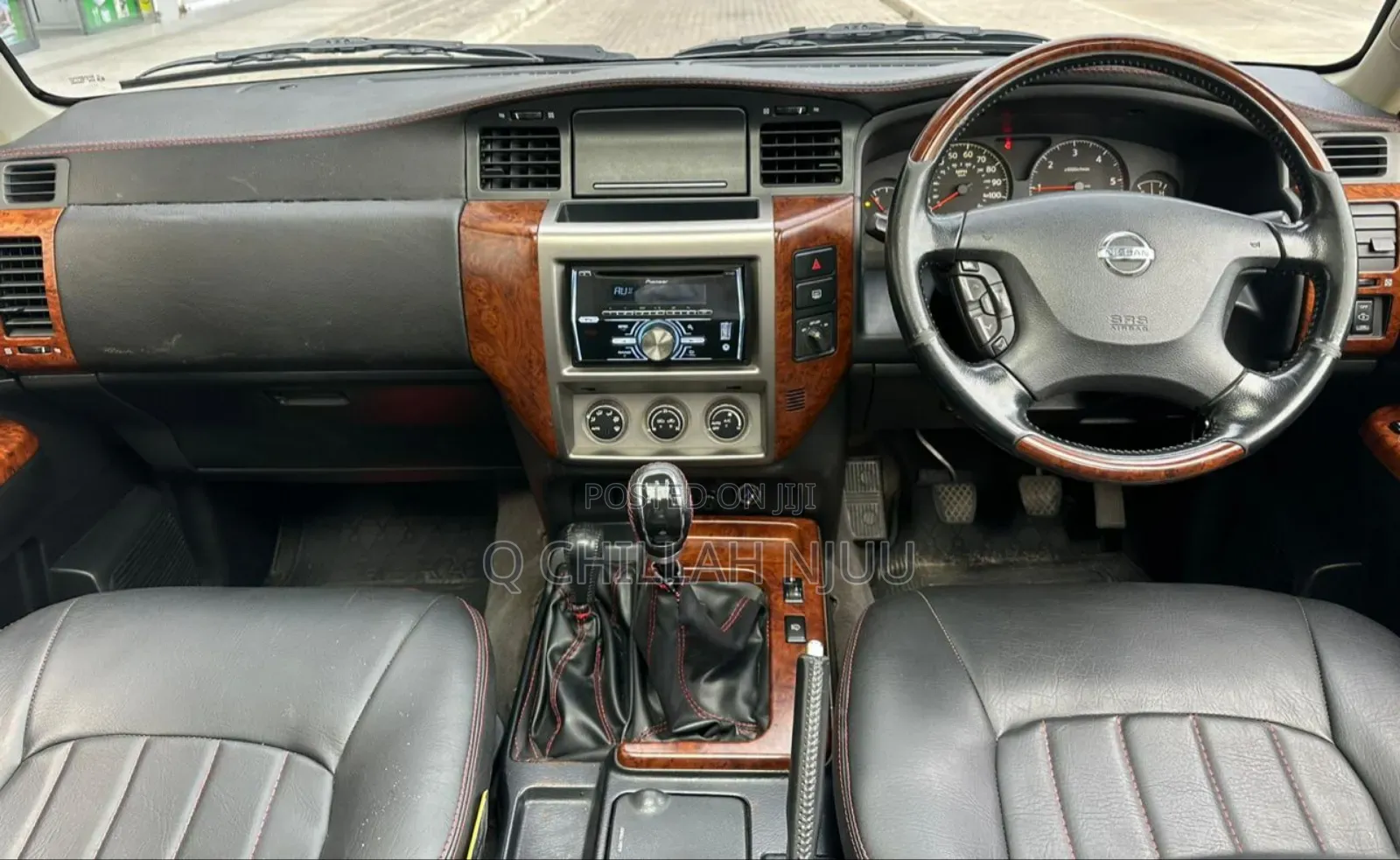 Nissan Patrol 2013 Burgundy
