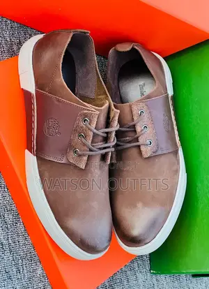 Classic Men's Leather Shoes/Footwears/Viatu Vya Ngozi