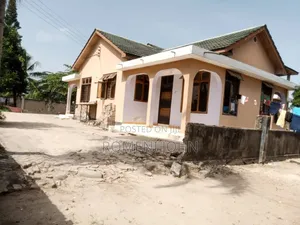 4bdrm House in Tanzania Daresalaam, Ilala for sale