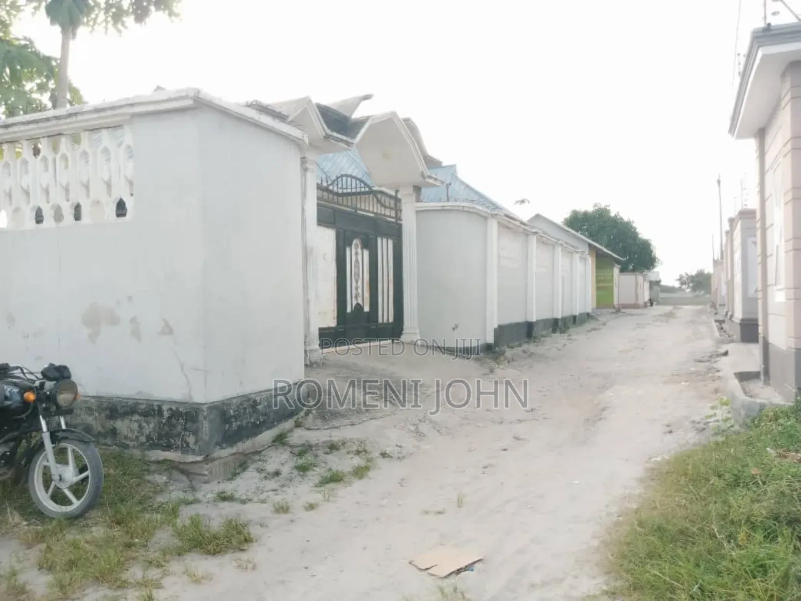 3bdrm House in Tanzania Daresalaam, Ilala for sale