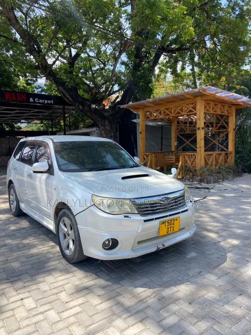Subaru Forester 2011 White
