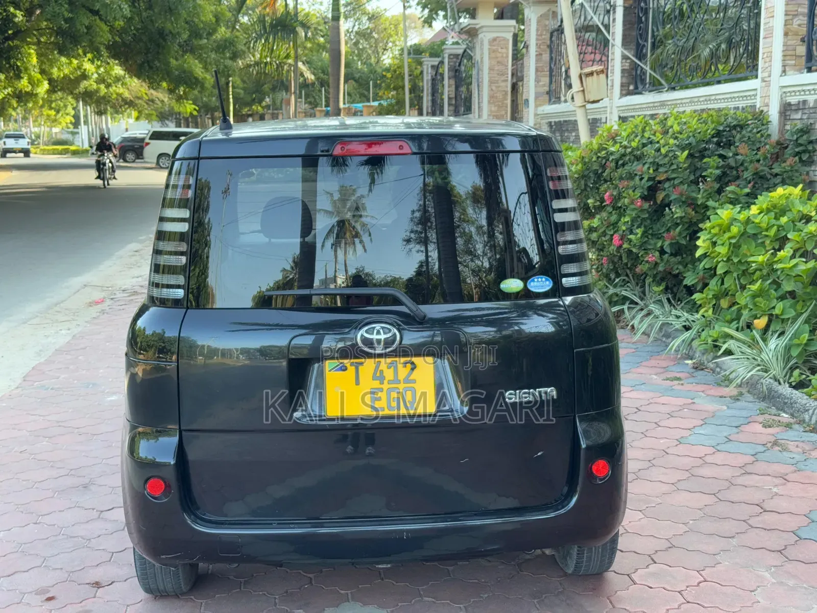 Toyota Sienta 2005 Black