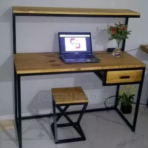 Desk Table