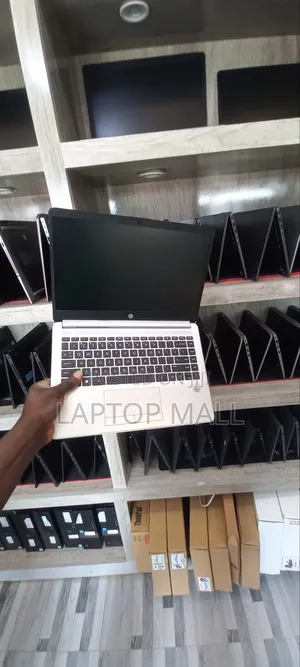 Laptop HP 348 G5 8GB Intel Core I5 SSD 256GB