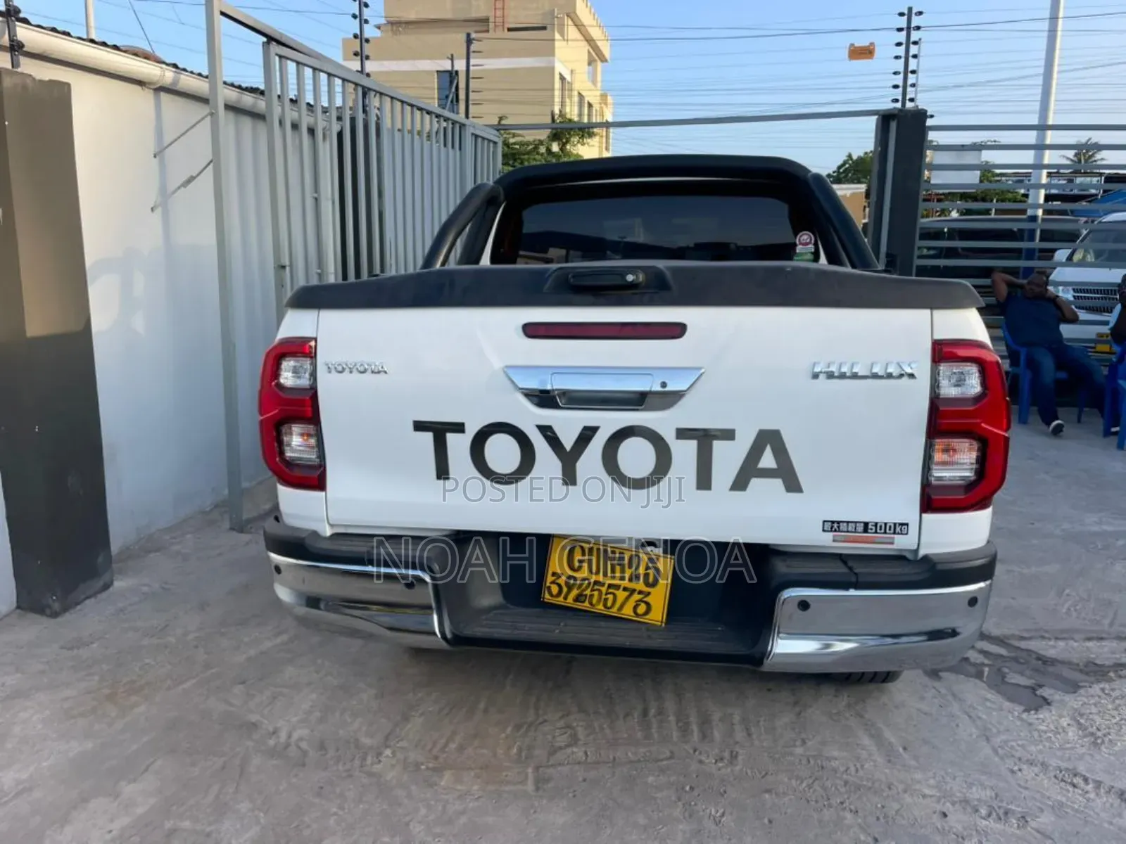 Toyota Hilux 2021 White