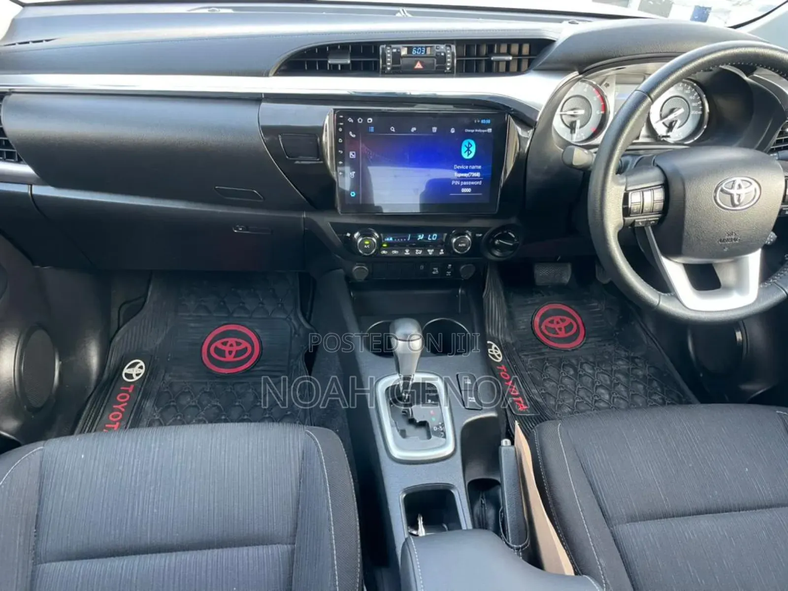 Toyota Hilux 2021 White
