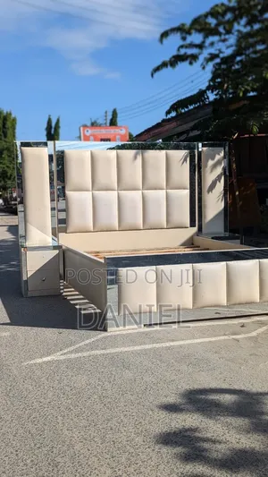 Bedsofa Yenye Localbond Za Silver Leather Grade One