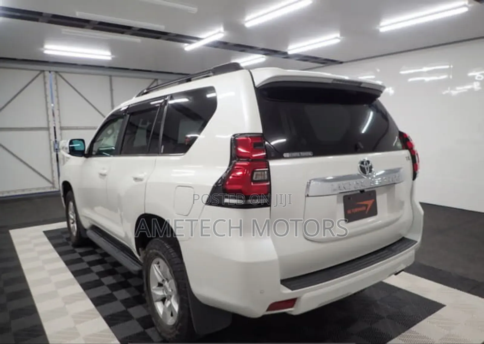 Toyota Land Cruiser Prado 3.0 172hp 2019 Pearl