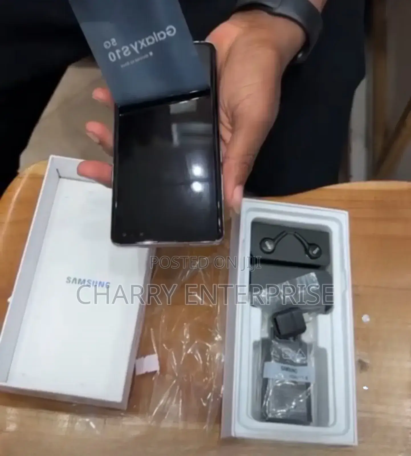 New Samsung Galaxy S10 5G 256 GB