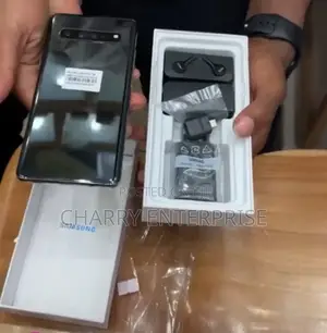New Samsung Galaxy S10 5G 256 GB