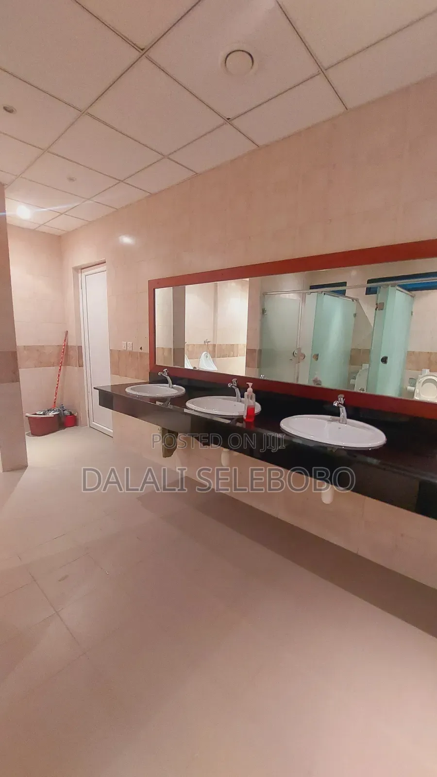 Office Space Kubwa Near by Main Road.