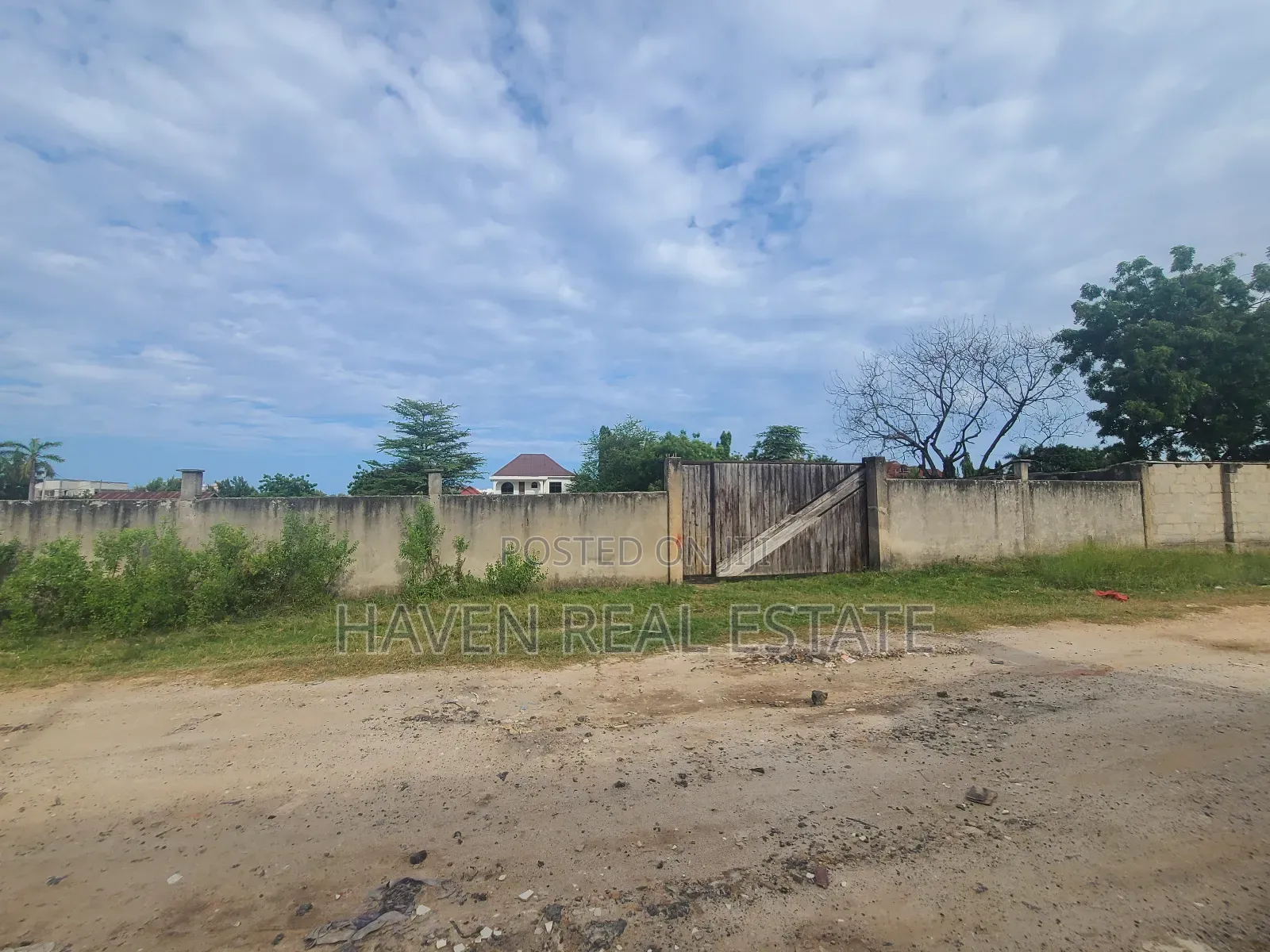 1acre Plot for Sale at Kunduchi