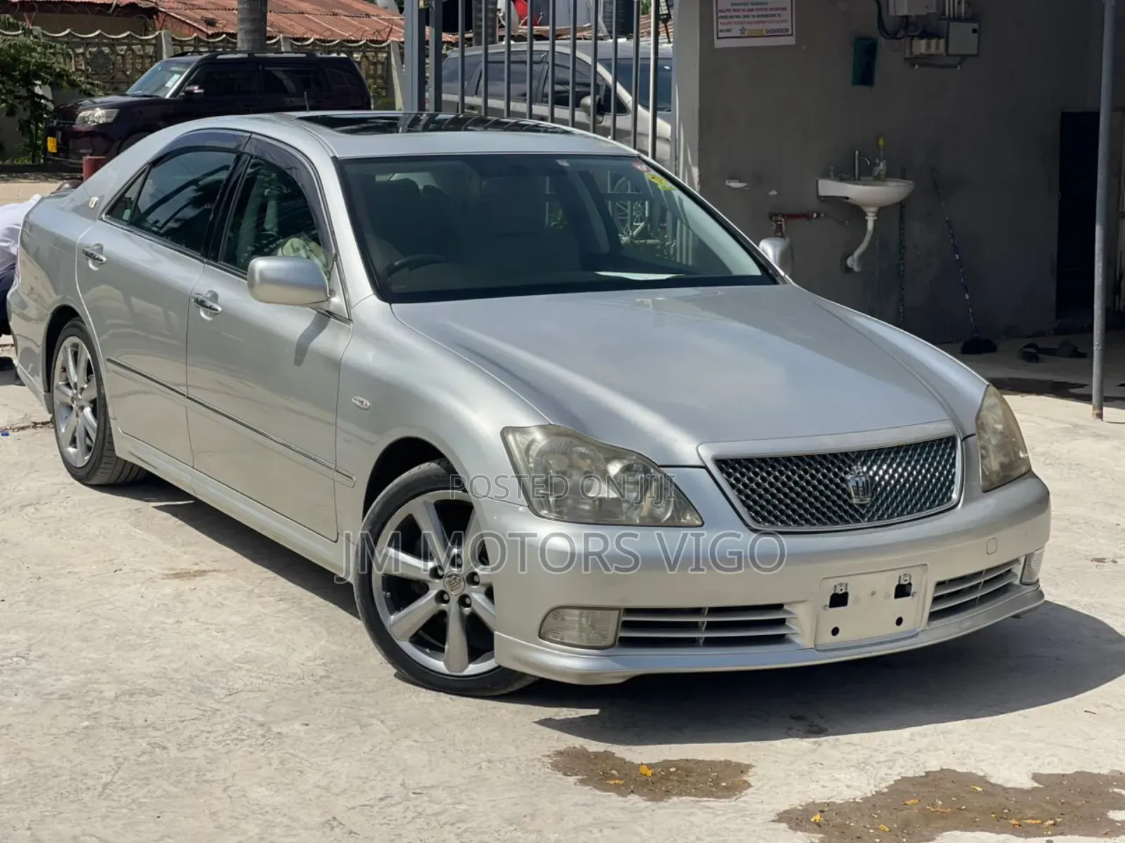 Toyota Crown 2004 Silver