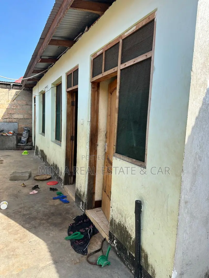 6bdrm House in Central for sale