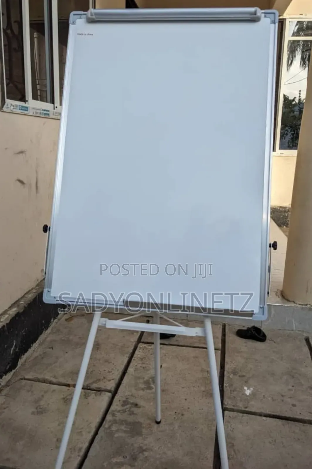 Whiteboard With Tripod Stand 70×100cm