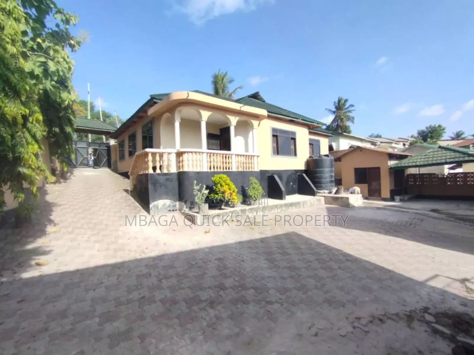 4bdrm House in Mikocheni for sale