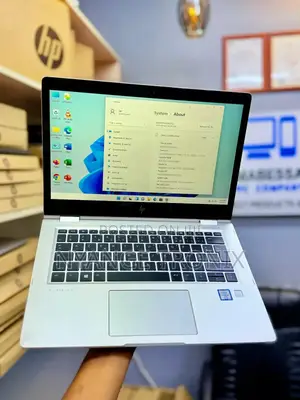 Laptop HP EliteBook 1030 8GB Intel Core I5 SSD 256GB
