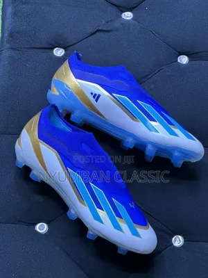Sports Shoes