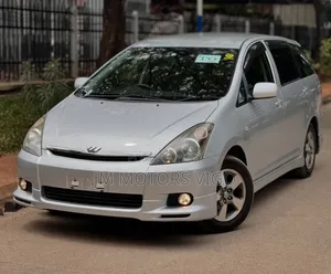 Toyota Wish 2004 Silver
