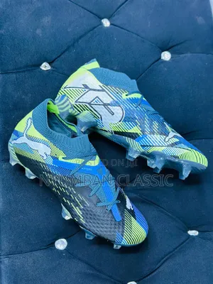 Sports Shoes
