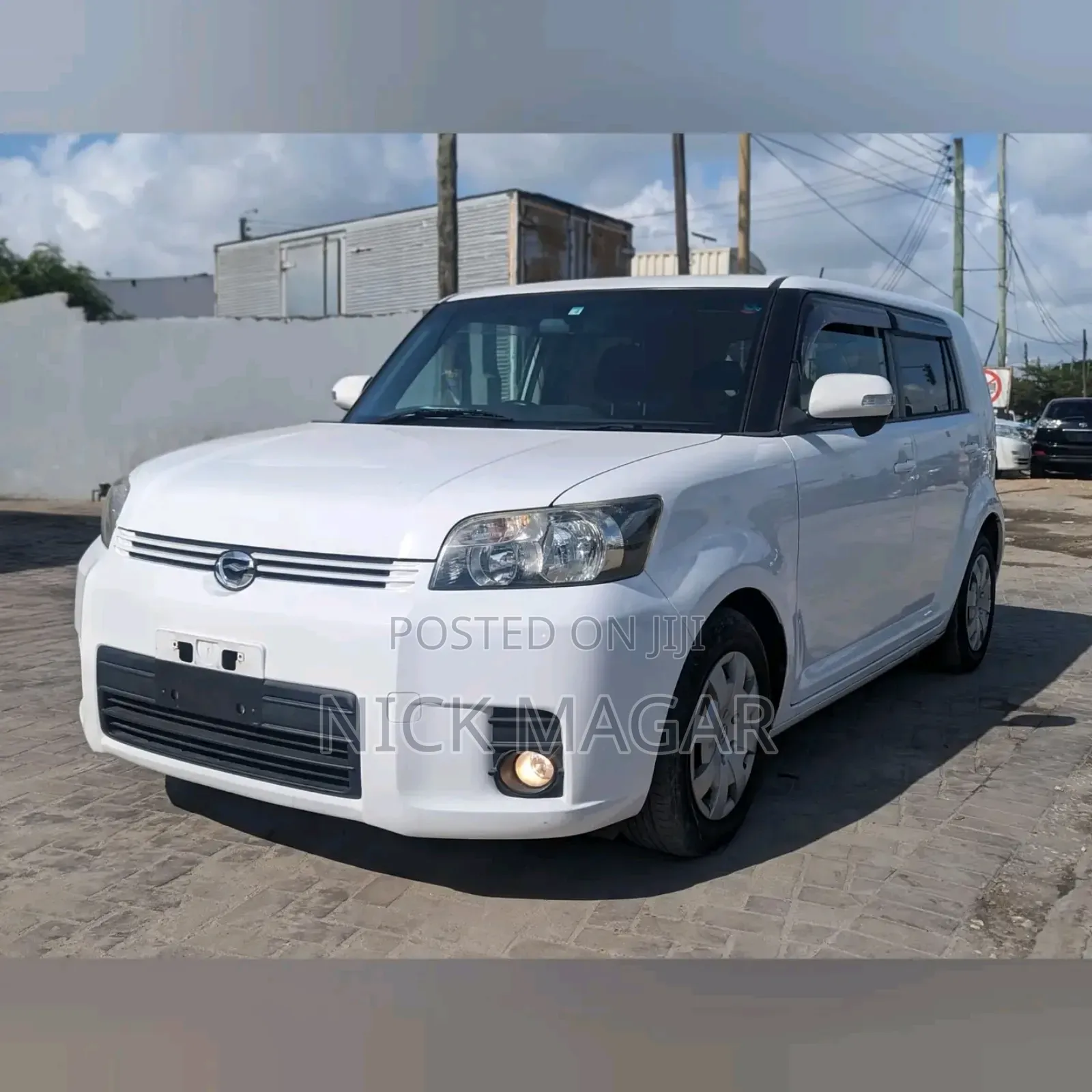 Toyota Corolla Rumion 2009 White