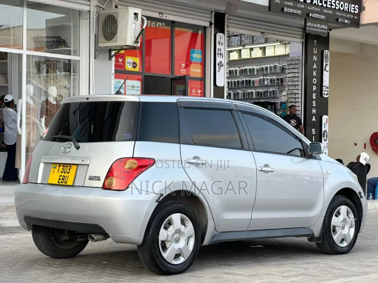 Toyota IST 2005 Silver