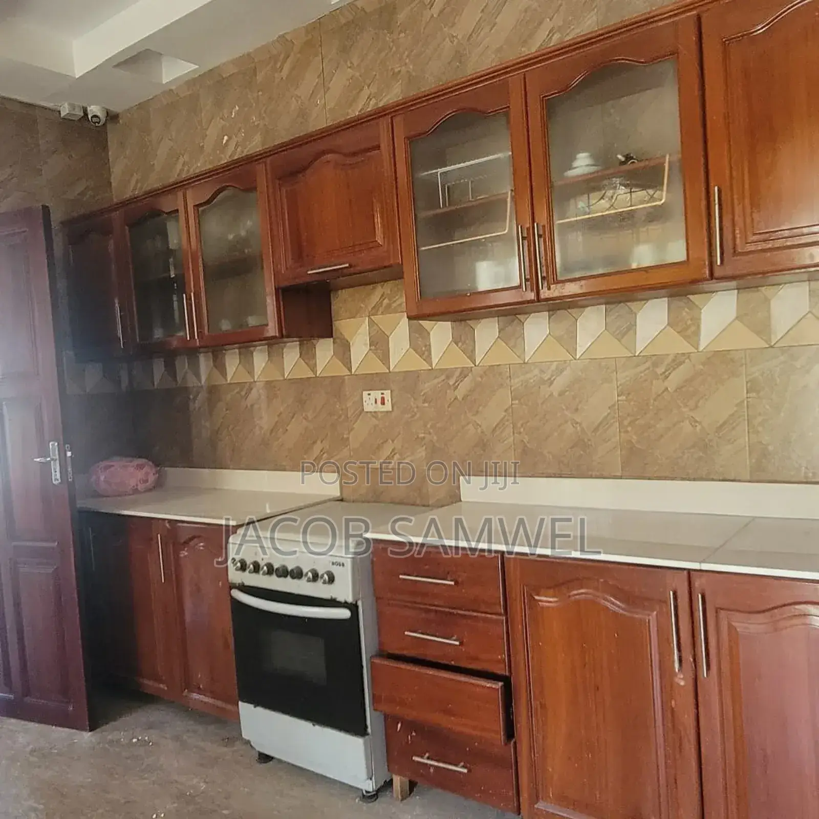 5bdrm Apartment in Mbweni Jkt, Kinondoni for rent