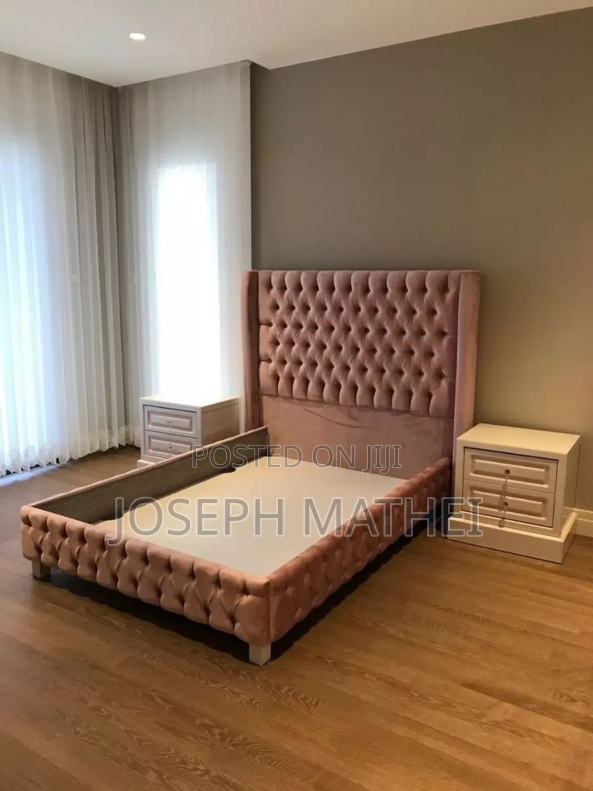 Kitanda Kizuri Sofa 5x6 Na Bede Side 2