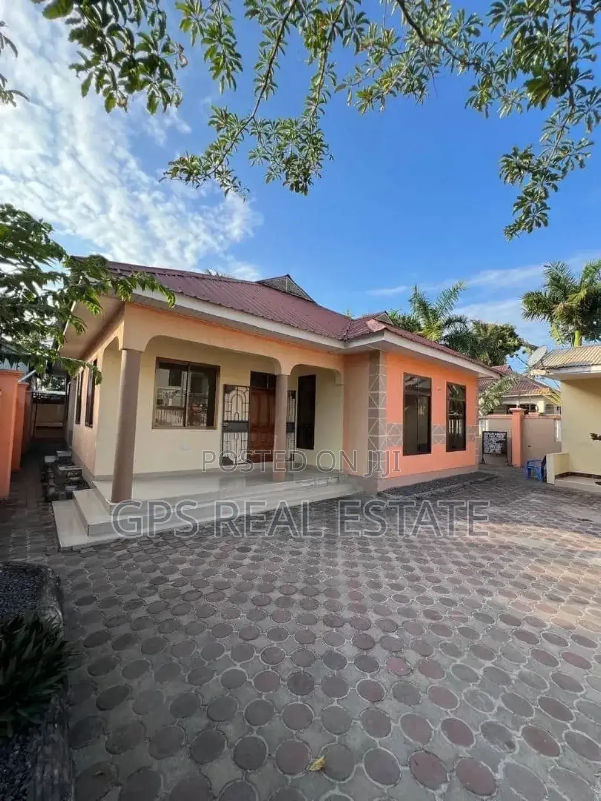 3bdrm House in Boko Beach, Kinondoni for sale