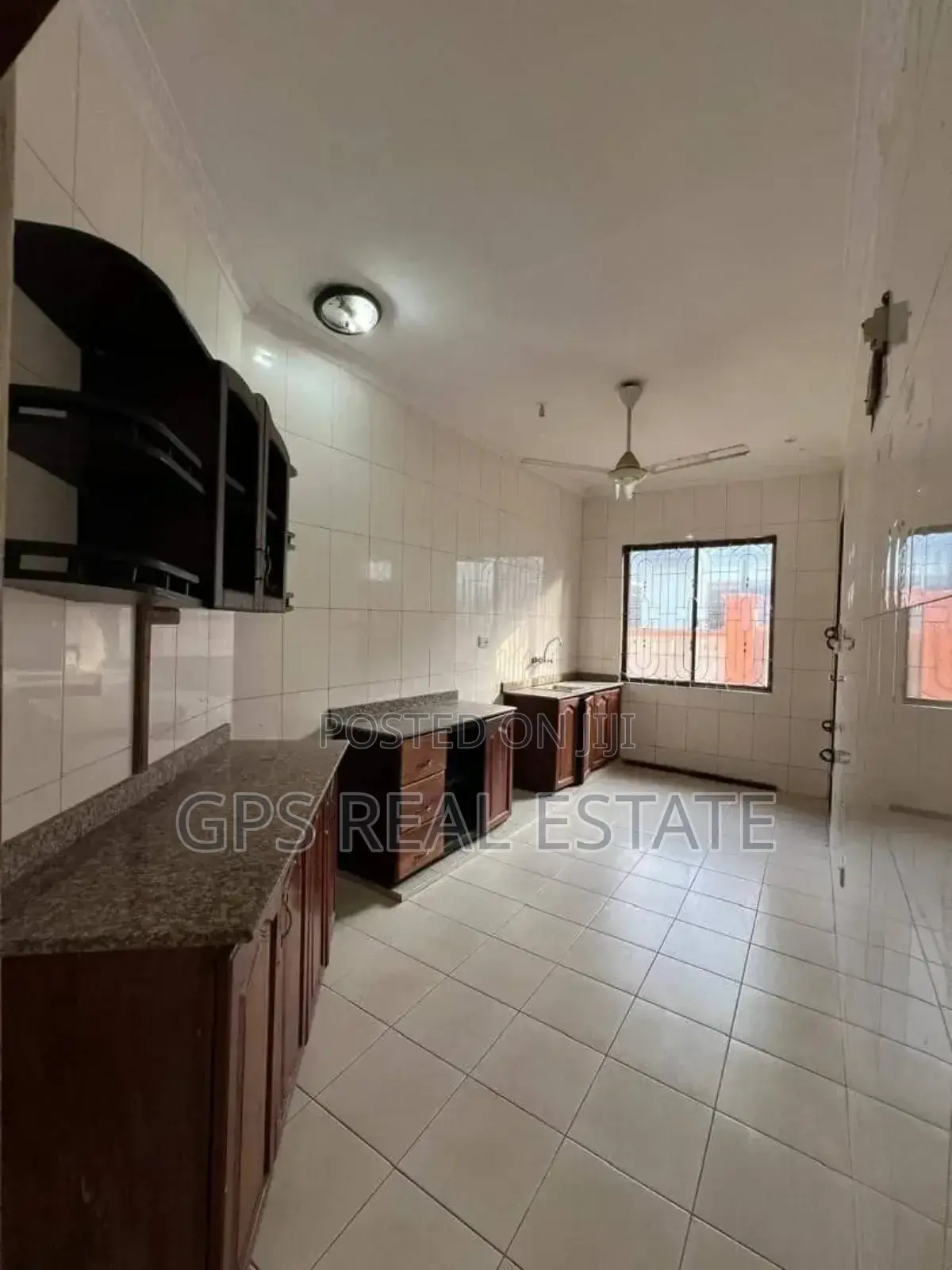 3bdrm House in Boko Beach, Kinondoni for sale