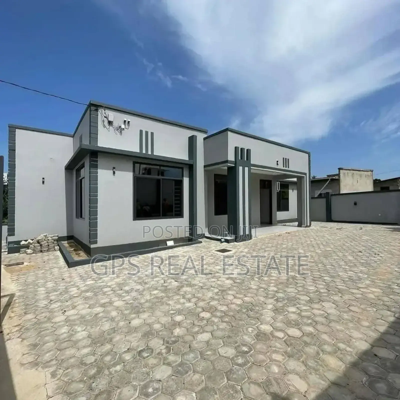 4bdrm House in Goba Kulangwa, Kinondoni for sale