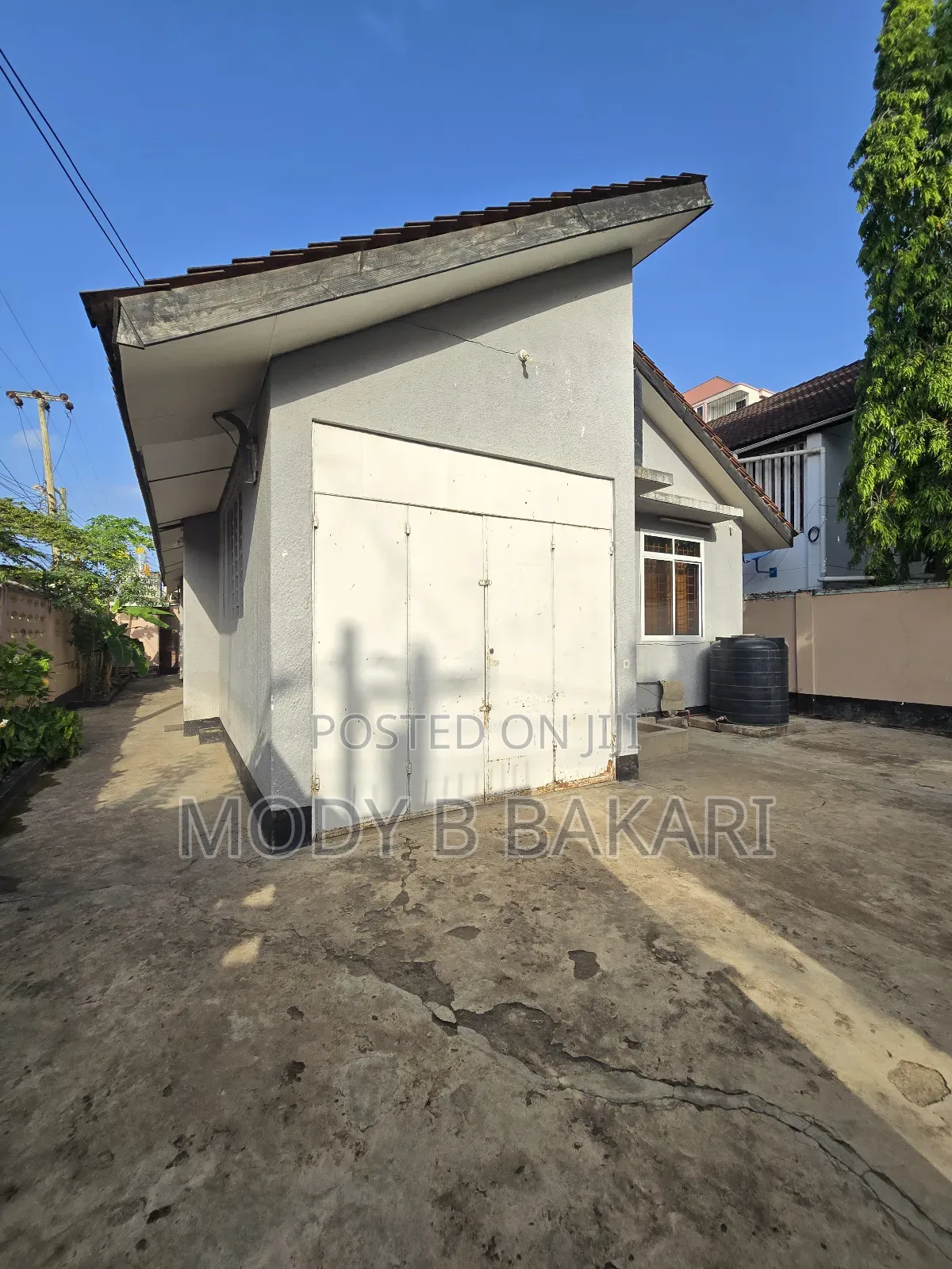 3bdrm House in Mikocheni for rent