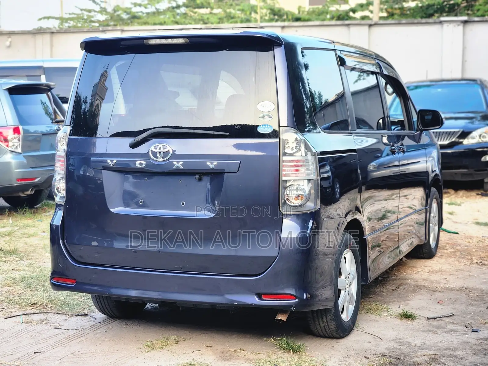 Toyota Voxy 2008 Blue