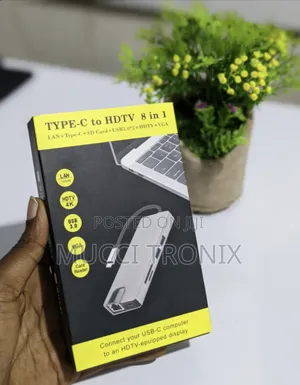 Type C to HDTV 8 in 1 Docking Station