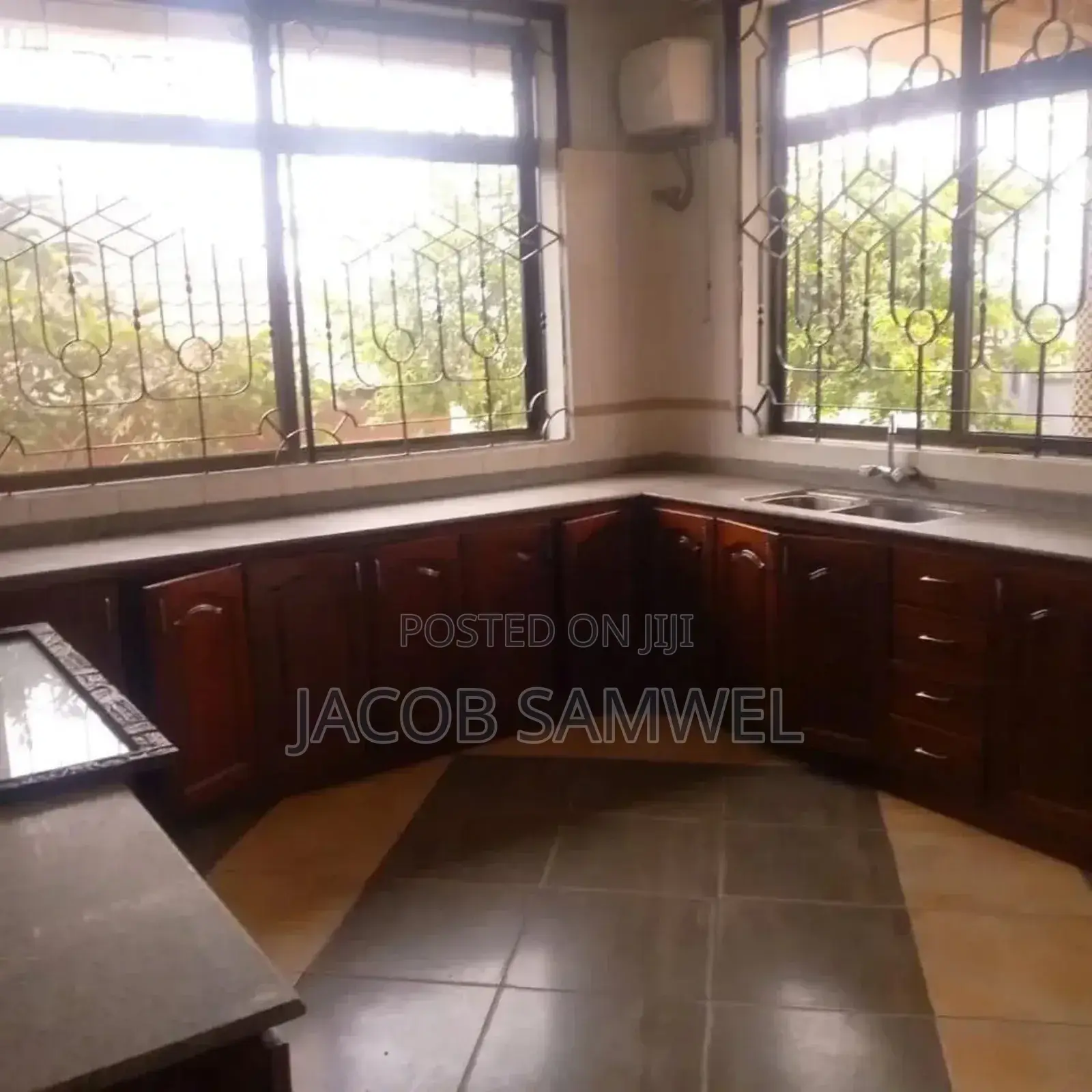 6bdrm House in Tegeta Wazo, Kinondoni for rent