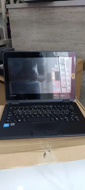 Laptop Lenovo 4GB Intel SSD 128GB