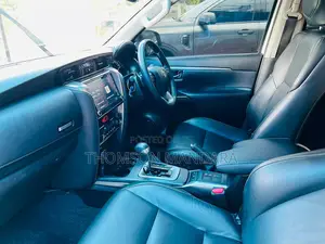 Toyota Fortuner 2023 White