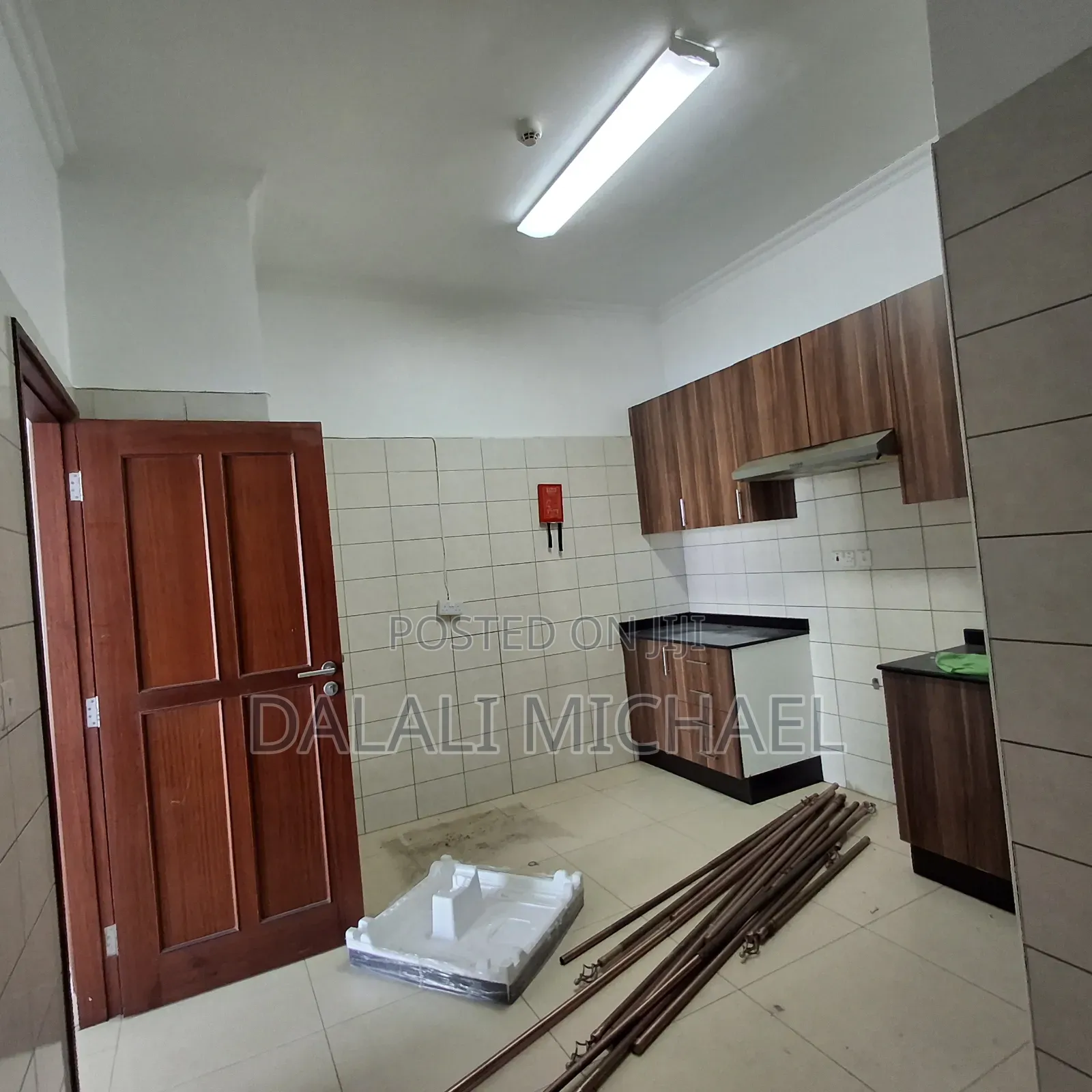 3bdrm Apartment in Victoria Place, Mwananyamala for rent